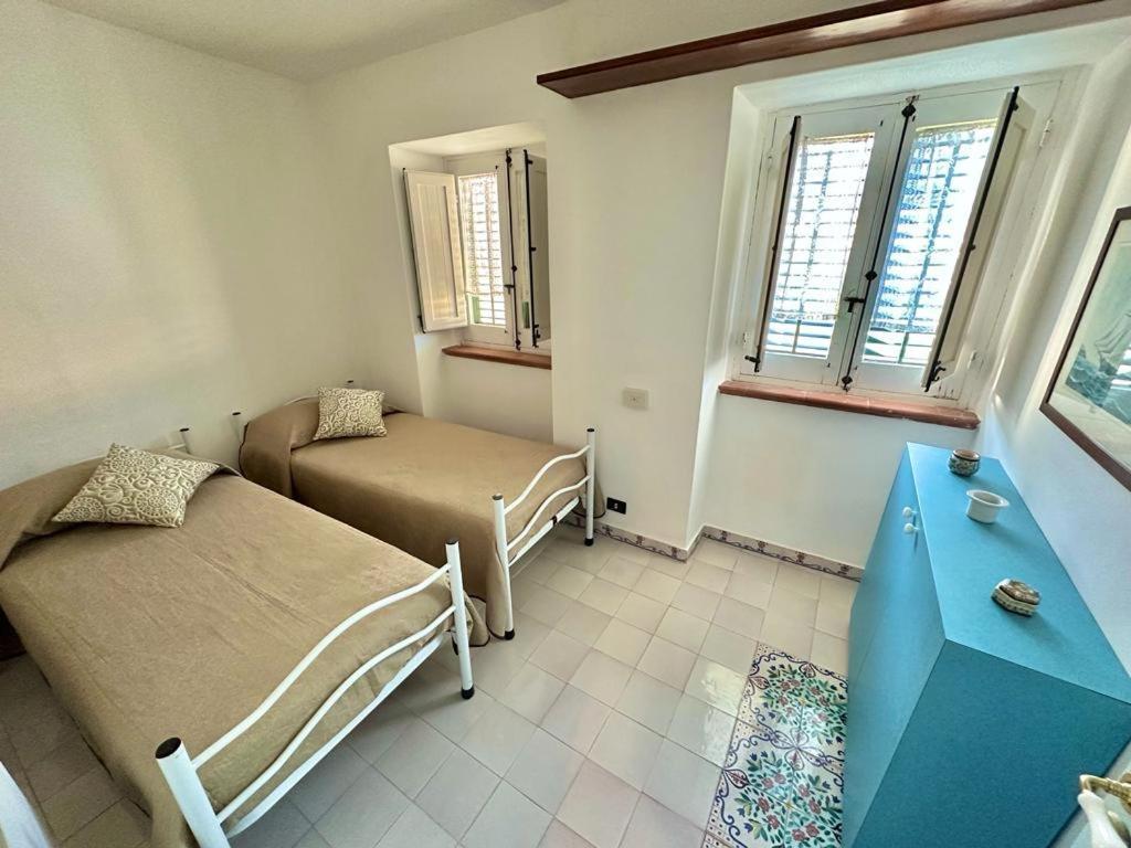 Molo Sea View Apartment Чефалу Экстерьер фото